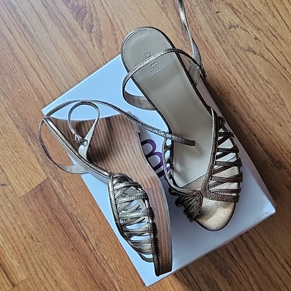 Bakers Retro bronze wedge sandals with ankle strap - Picture 3 of 6